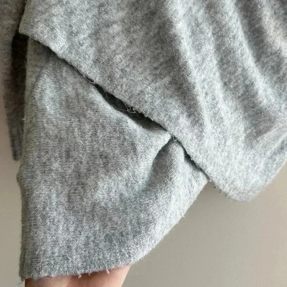 Pure / US Collection Grey Cross Front Sweater, Cozy Trendy Fall Knit, Medium - Picture 9 of 16
